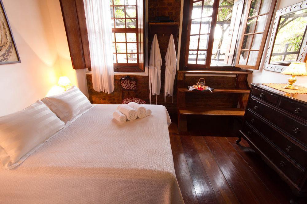 Arte Urquijo Estalagem Paraty